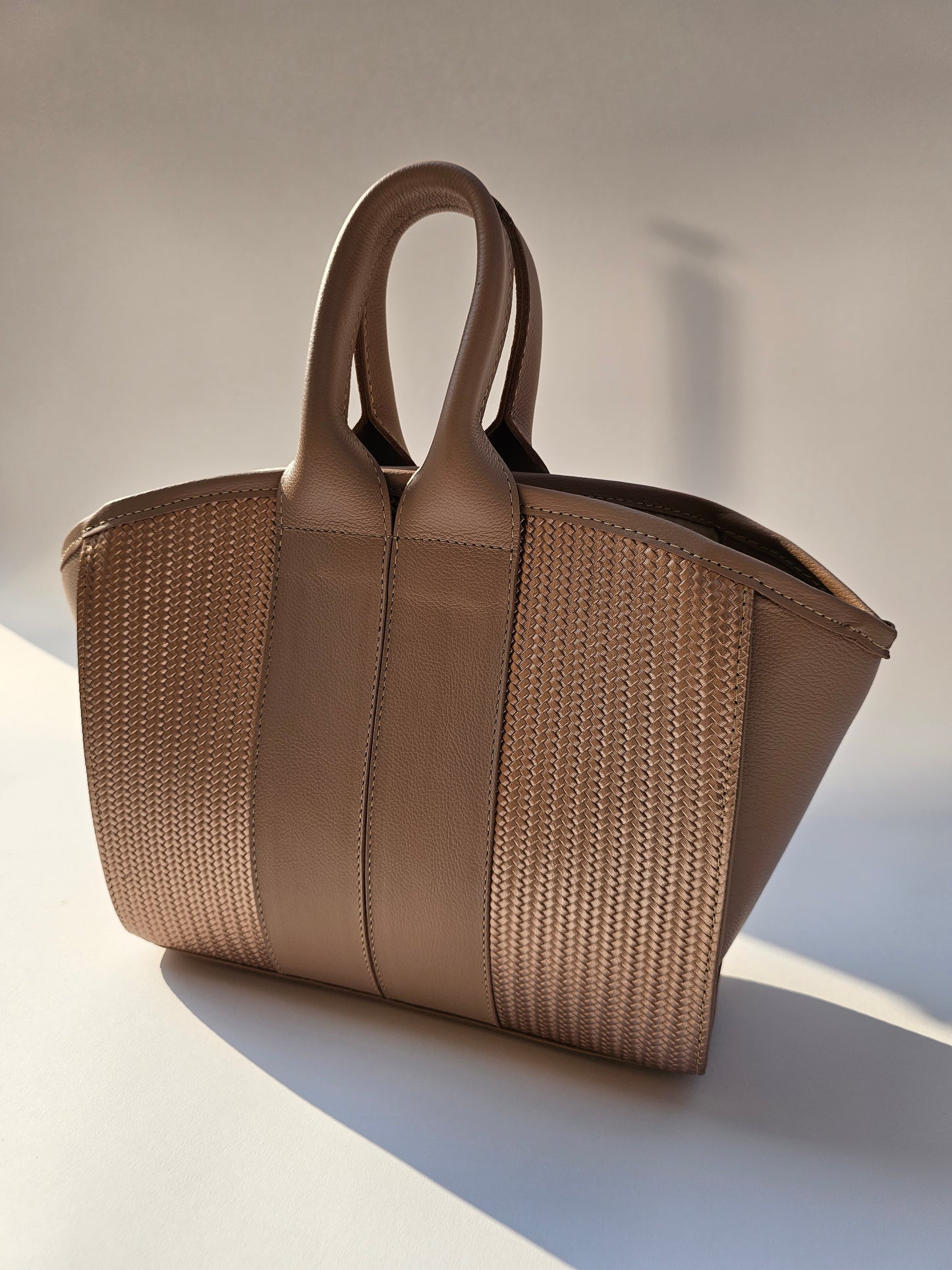 Lore Hand bag