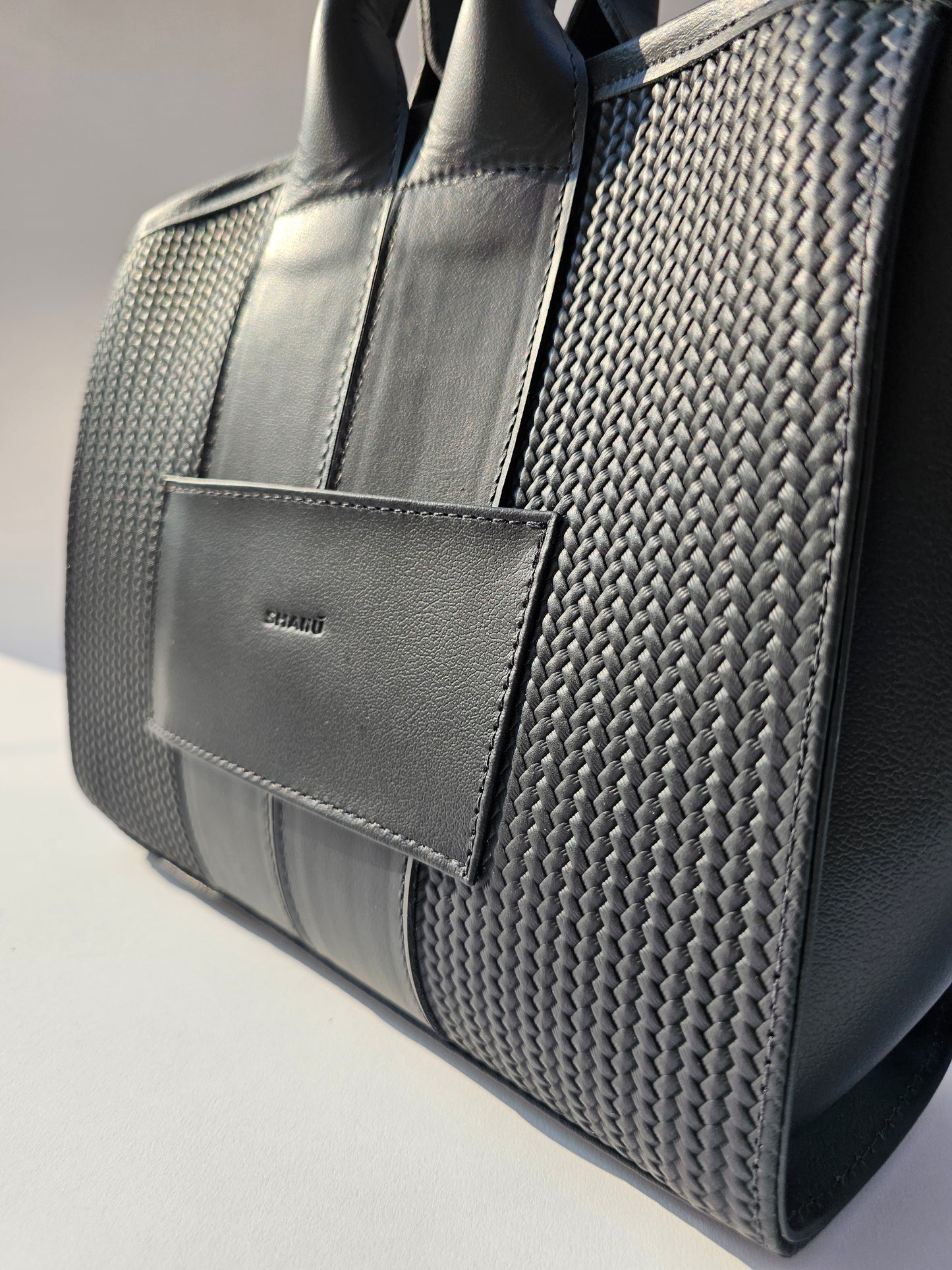 Lore Hand bag