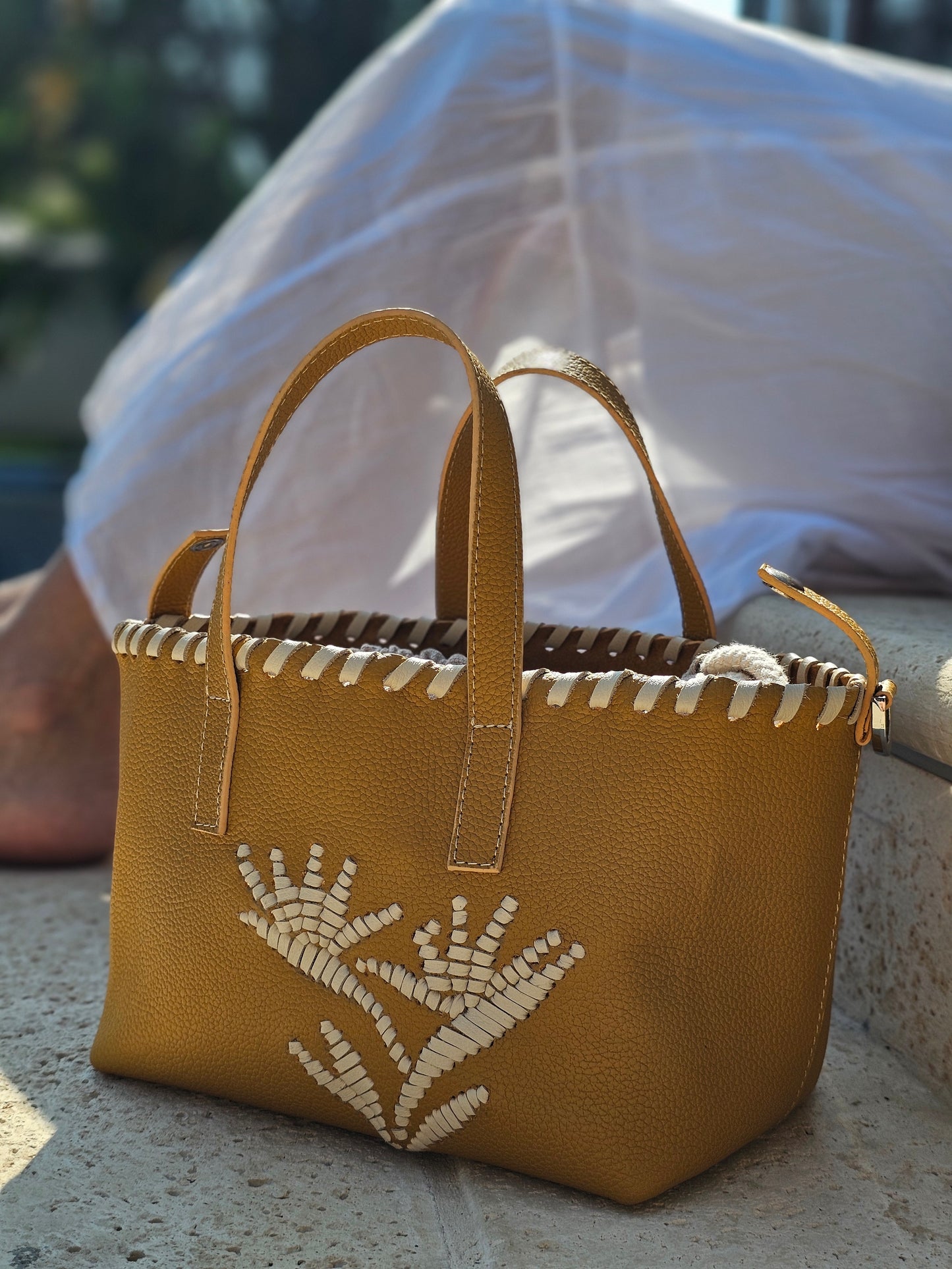 Ave del paraíso Beige
