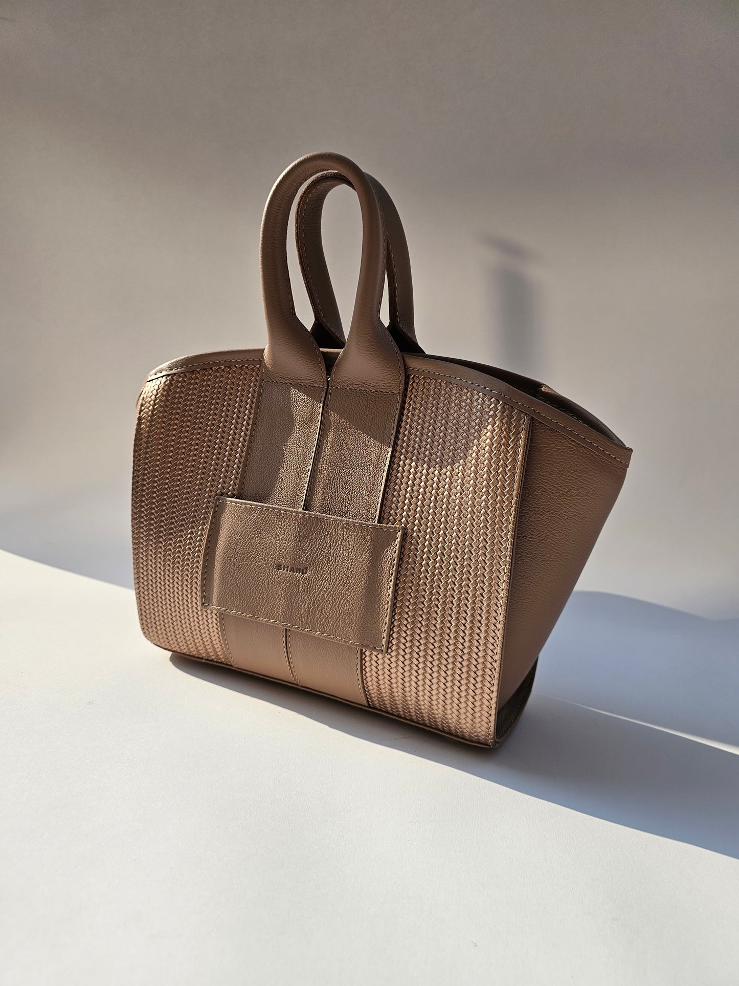 Lore Beige
