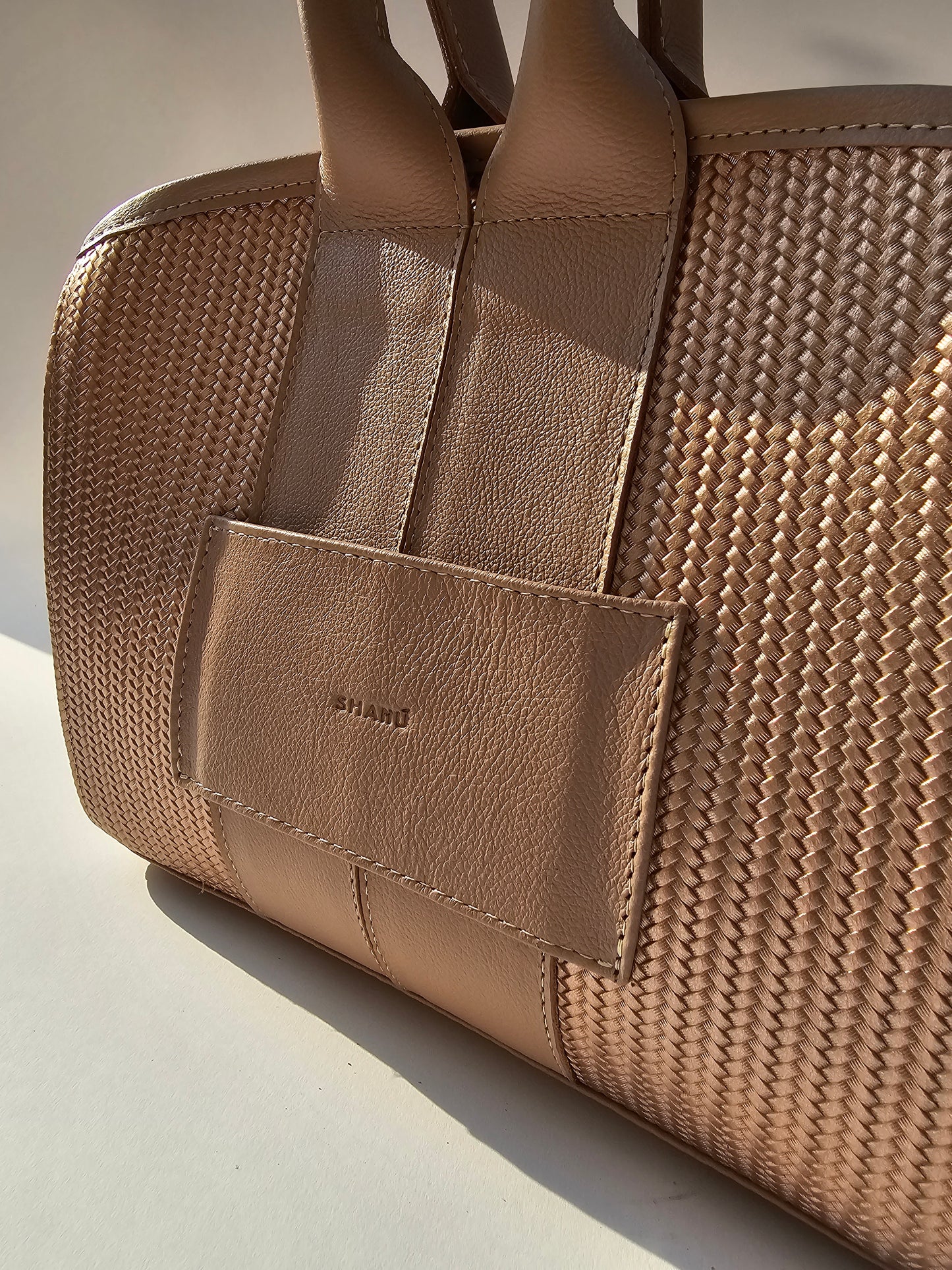 Lore Beige