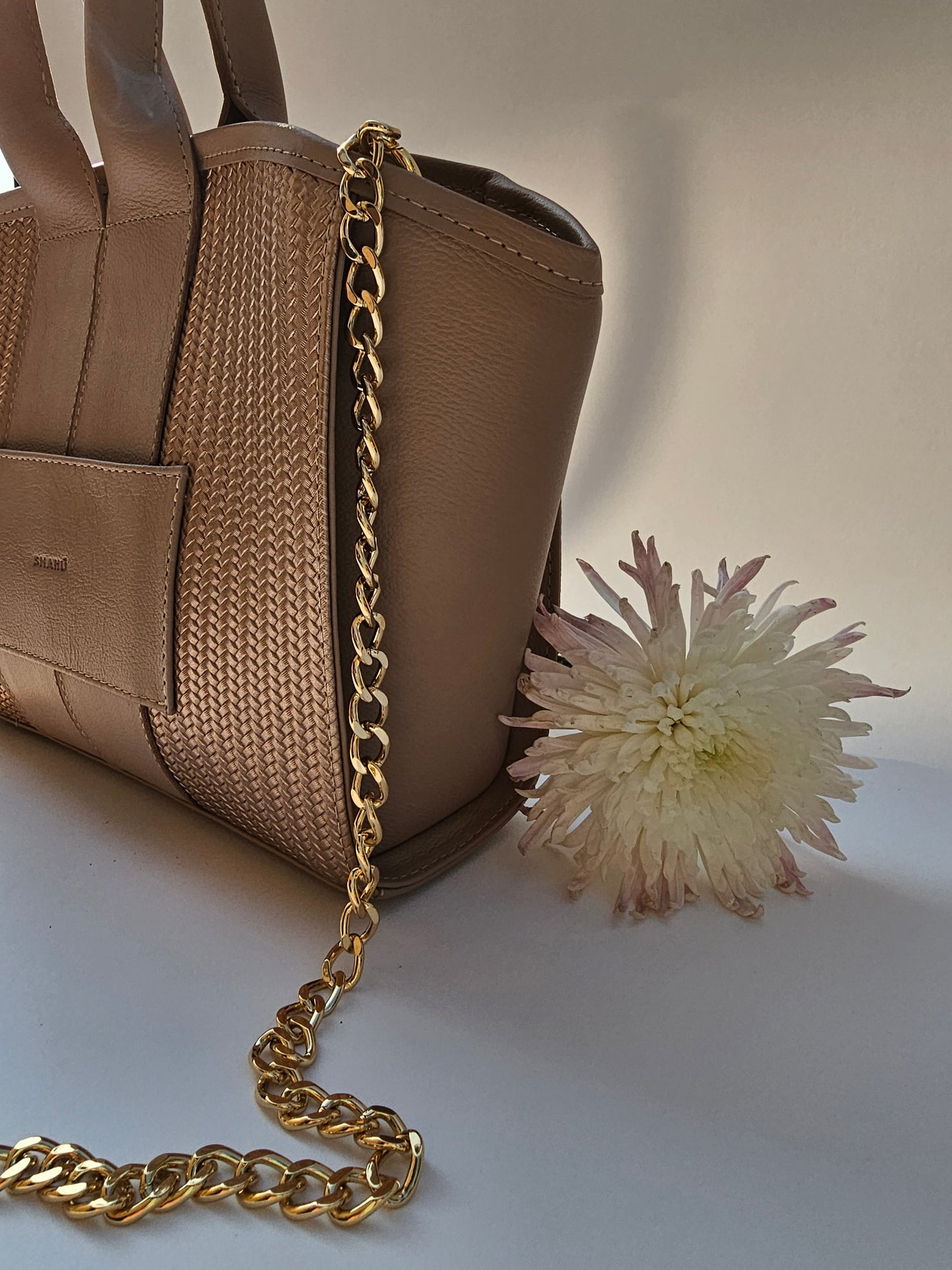 Lore Hand bag